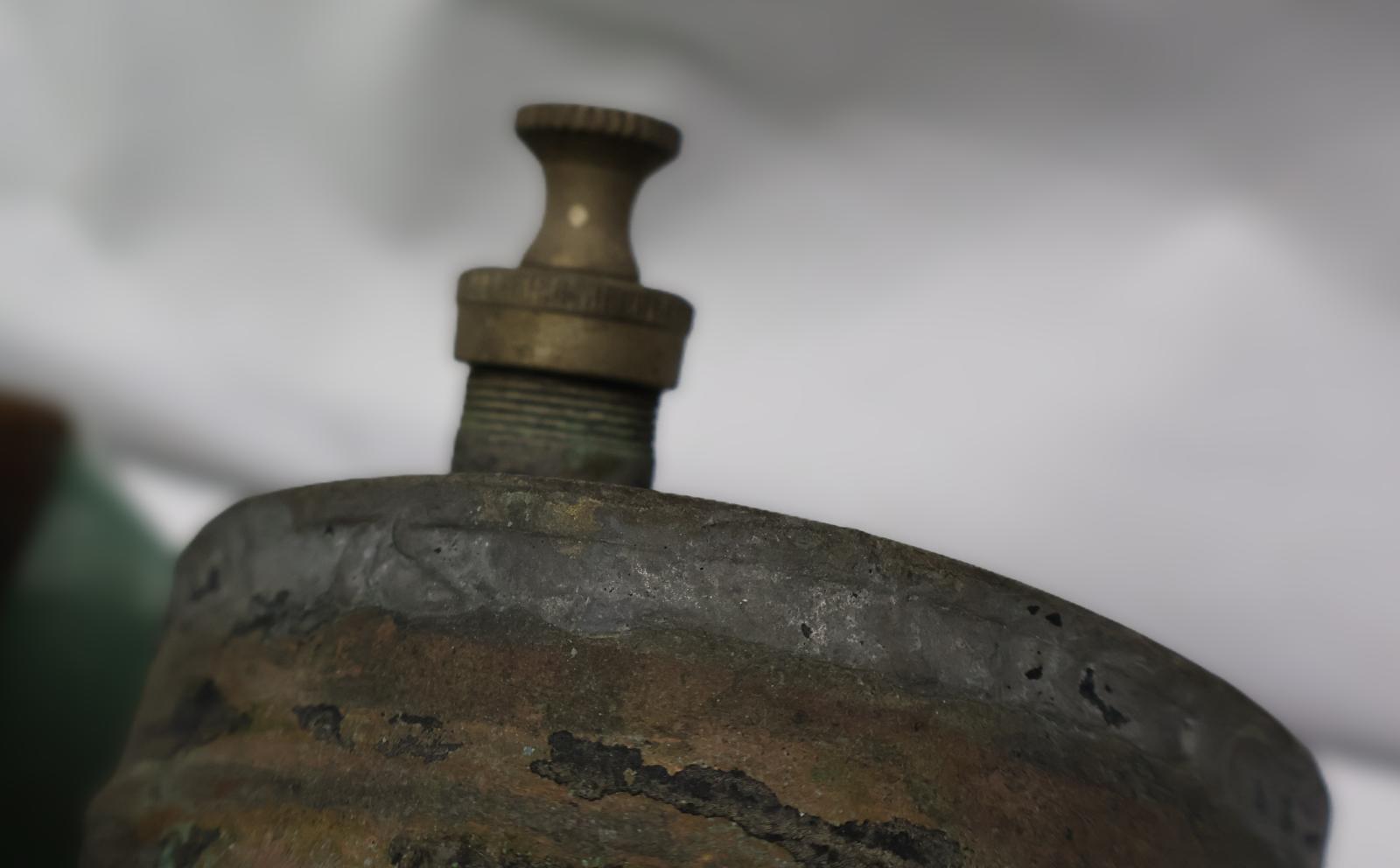 Close up of edge of fuel tank.