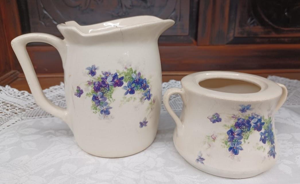 Front of crockery