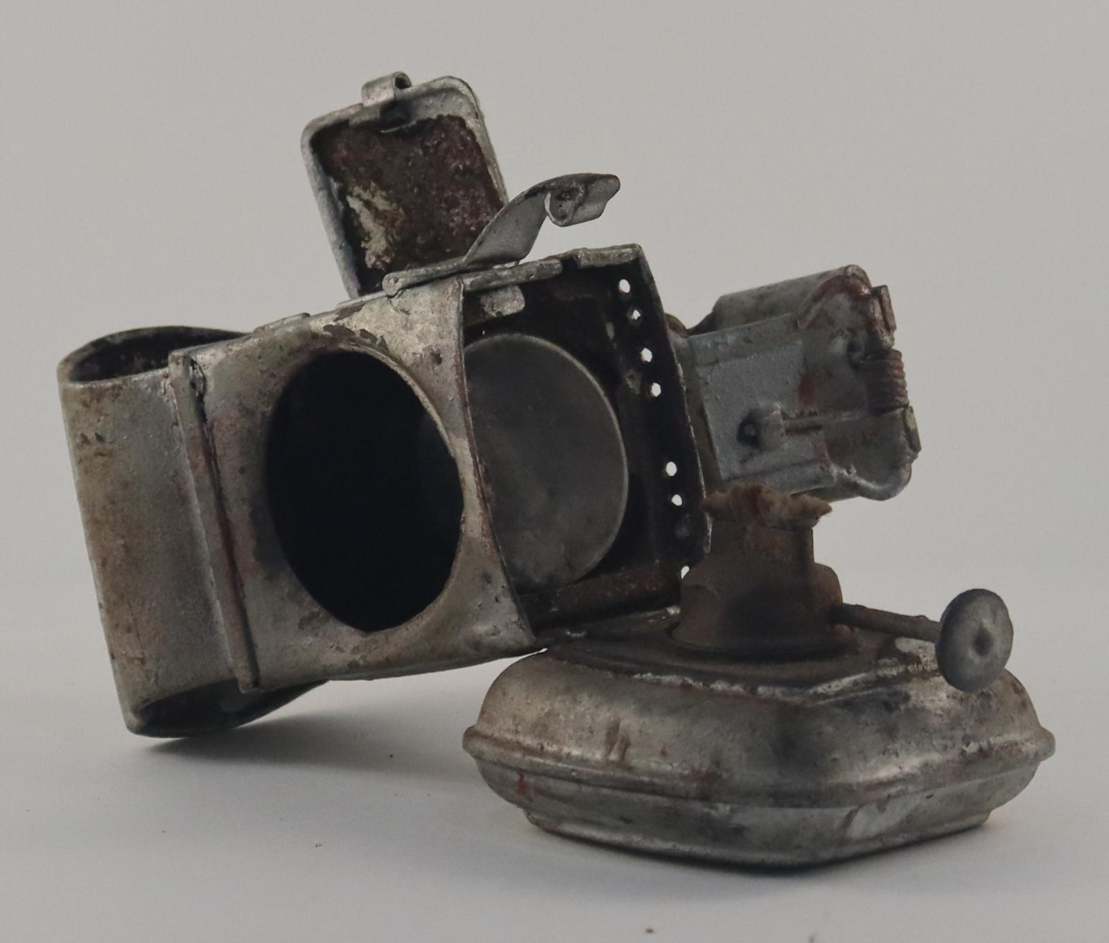 View showing wick of Bicycle Lamp 