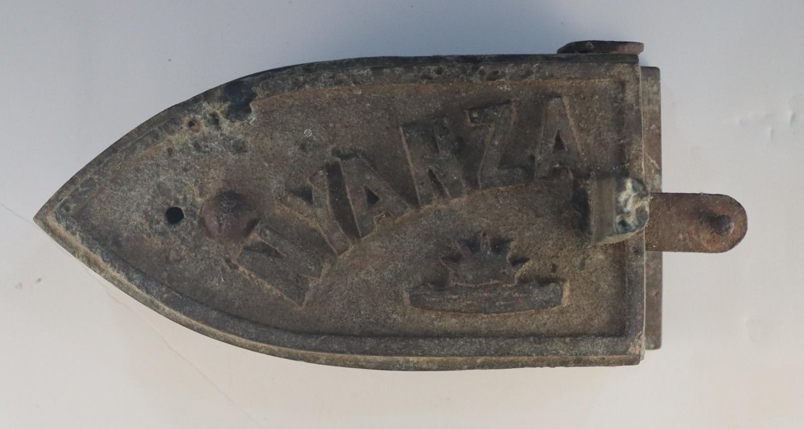 Top view of Box Iron