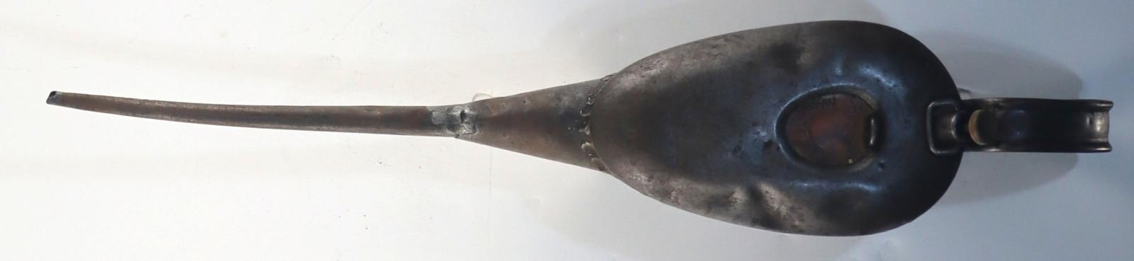 Top view of Oil Can