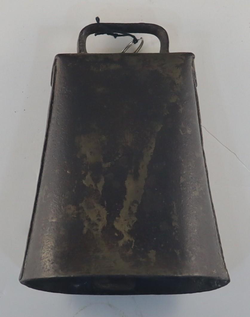 Front view of Cow Bell