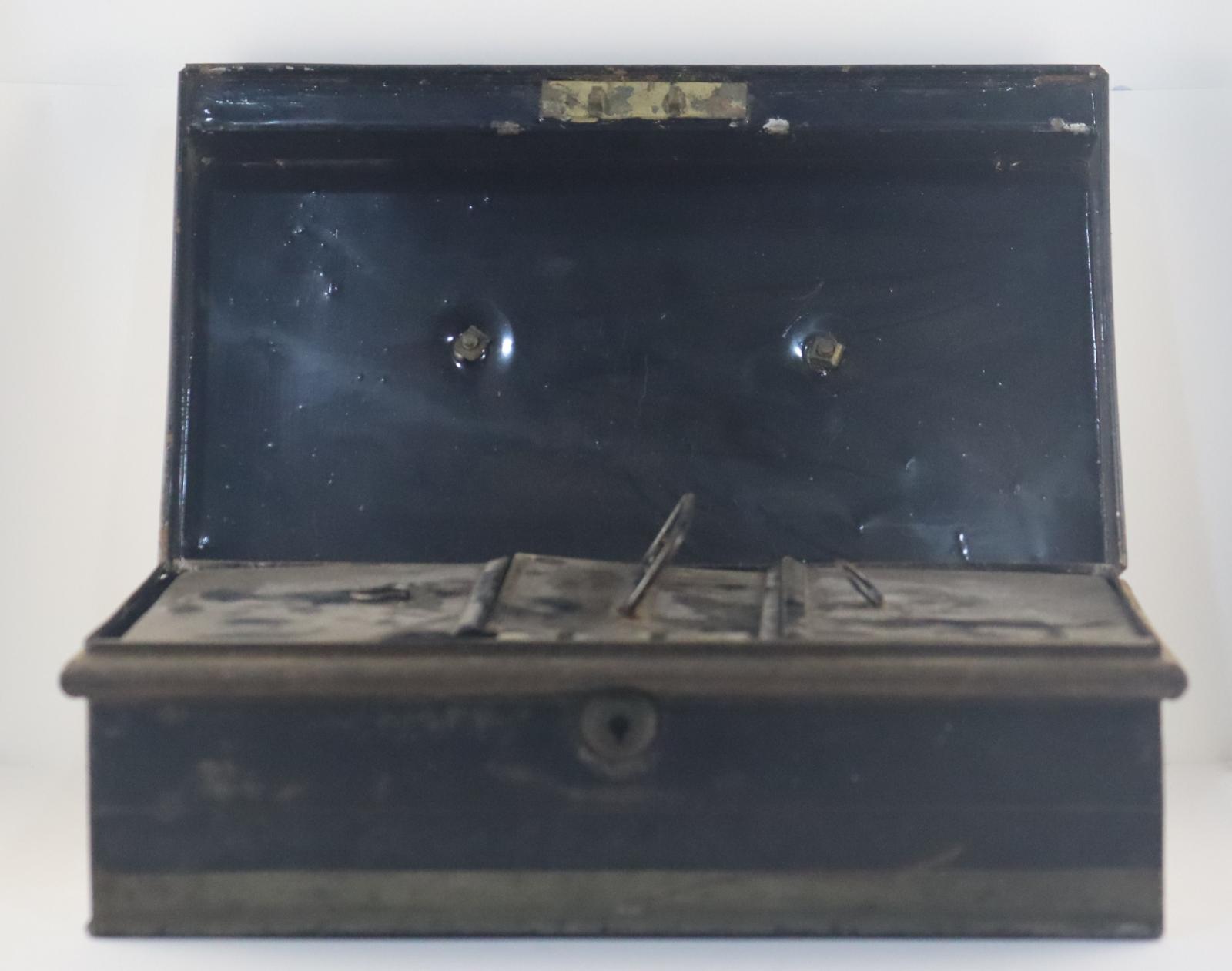 Open view of Cash Box 