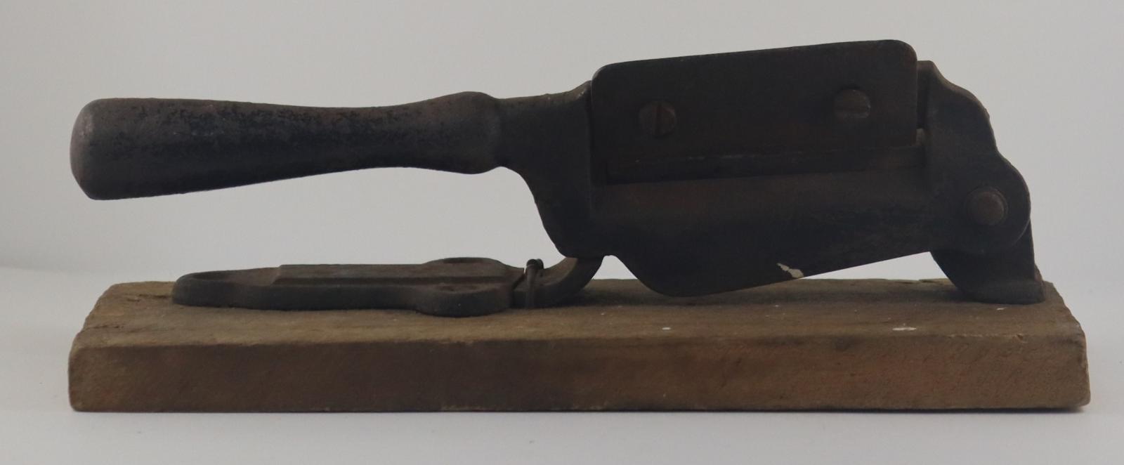 View of closed Tobacco Cutter 