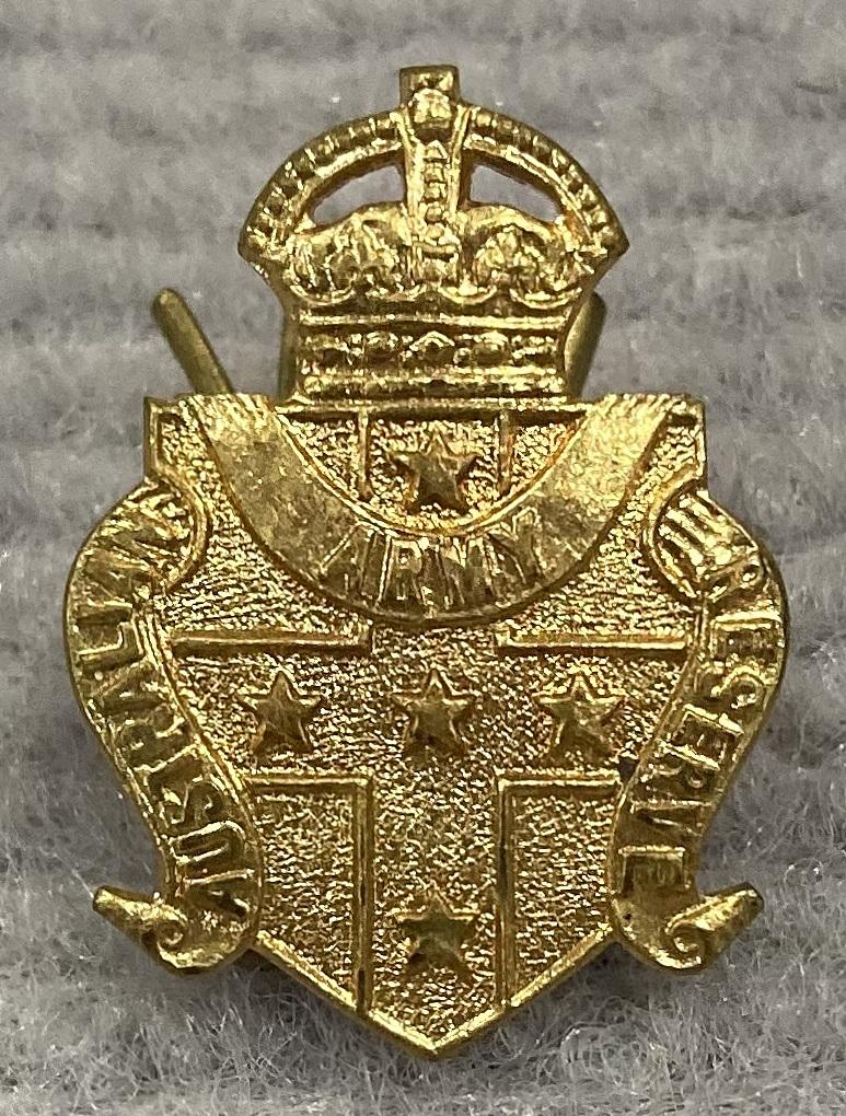 Australian Army Reserve gilded brass lapel badge