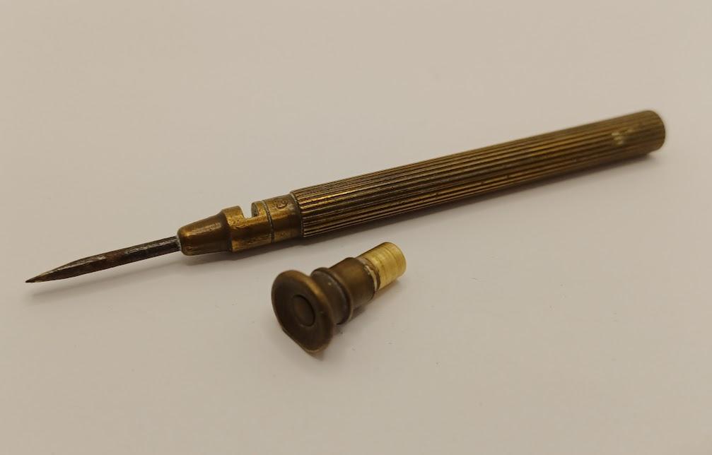 Nesting Screwdriver