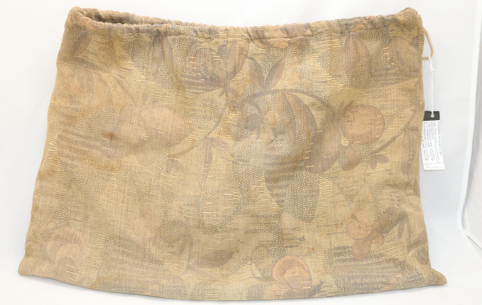 Storage bag for polisher attachments.