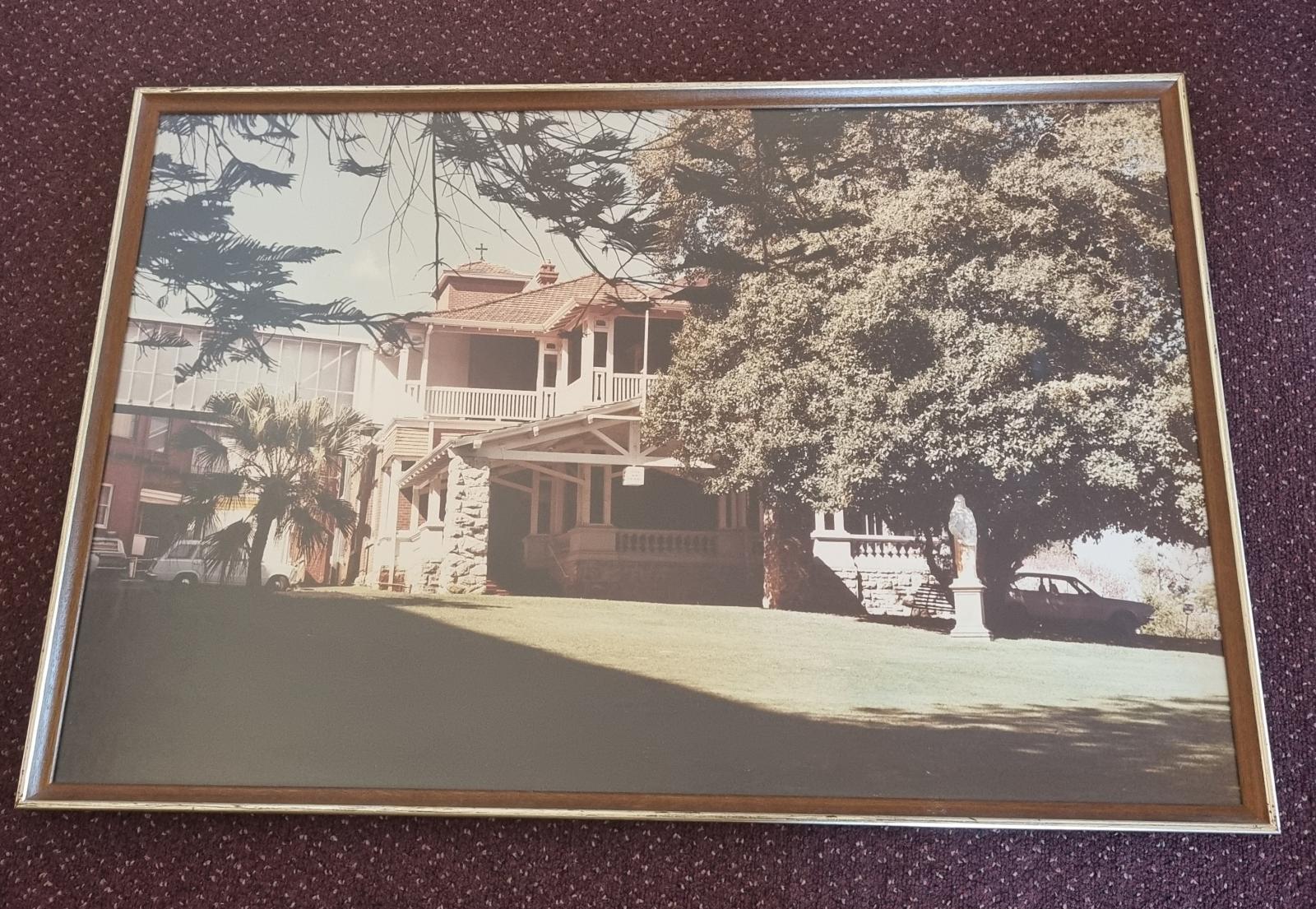 26-373 Large landscape photograph of Killowen House picture with background. 