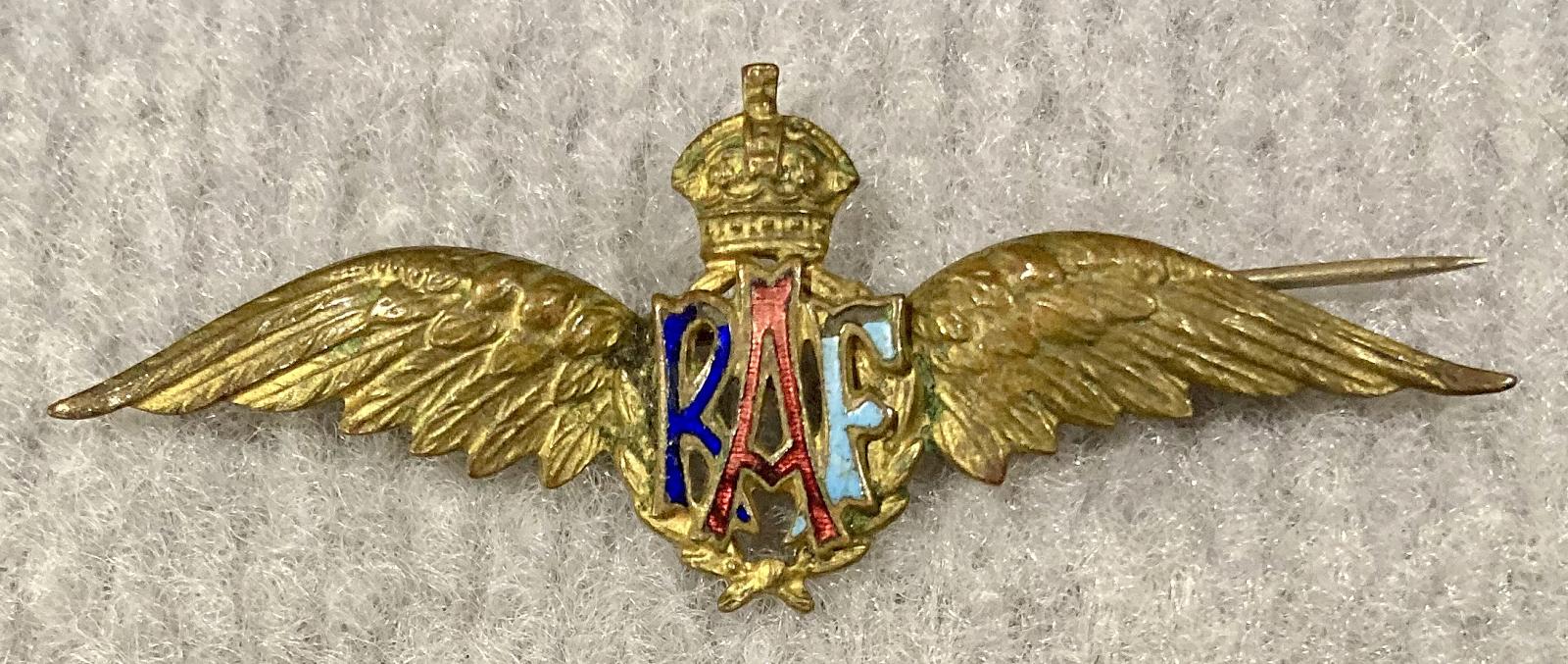 Royal Air Force gold tone and enamel sweetheart brooch - 1