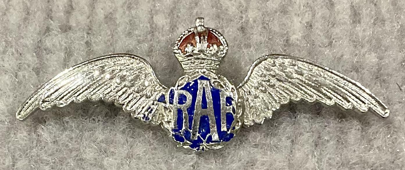 Royal Air Force silver tone and enamel sweetheart brooch - 1