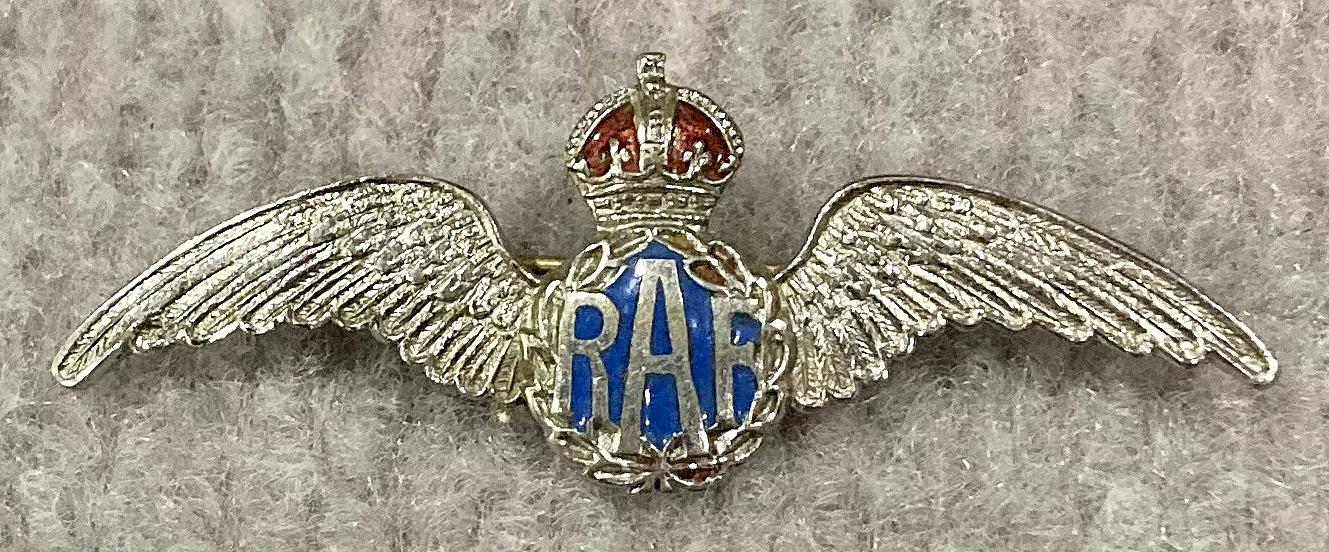Royal Air Force silver tone and enamel sweetheart brooch - 2