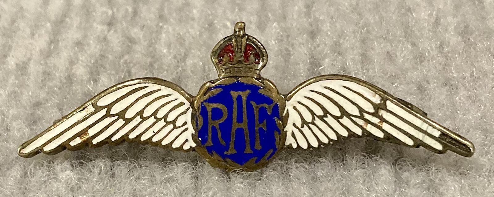 Royal Air Force blue and white enamel sweetheart brooch - 1