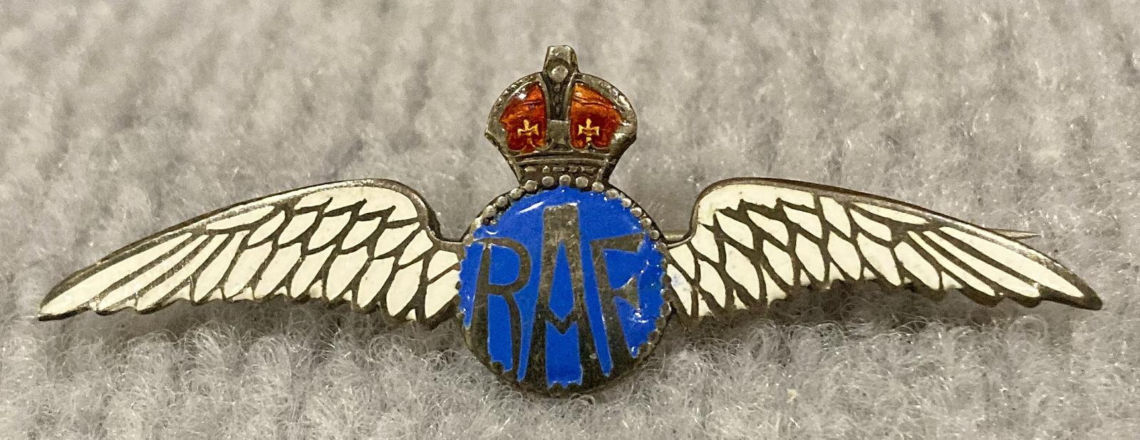 Royal Air Force blue and white enamel sweetheart brooch - 2