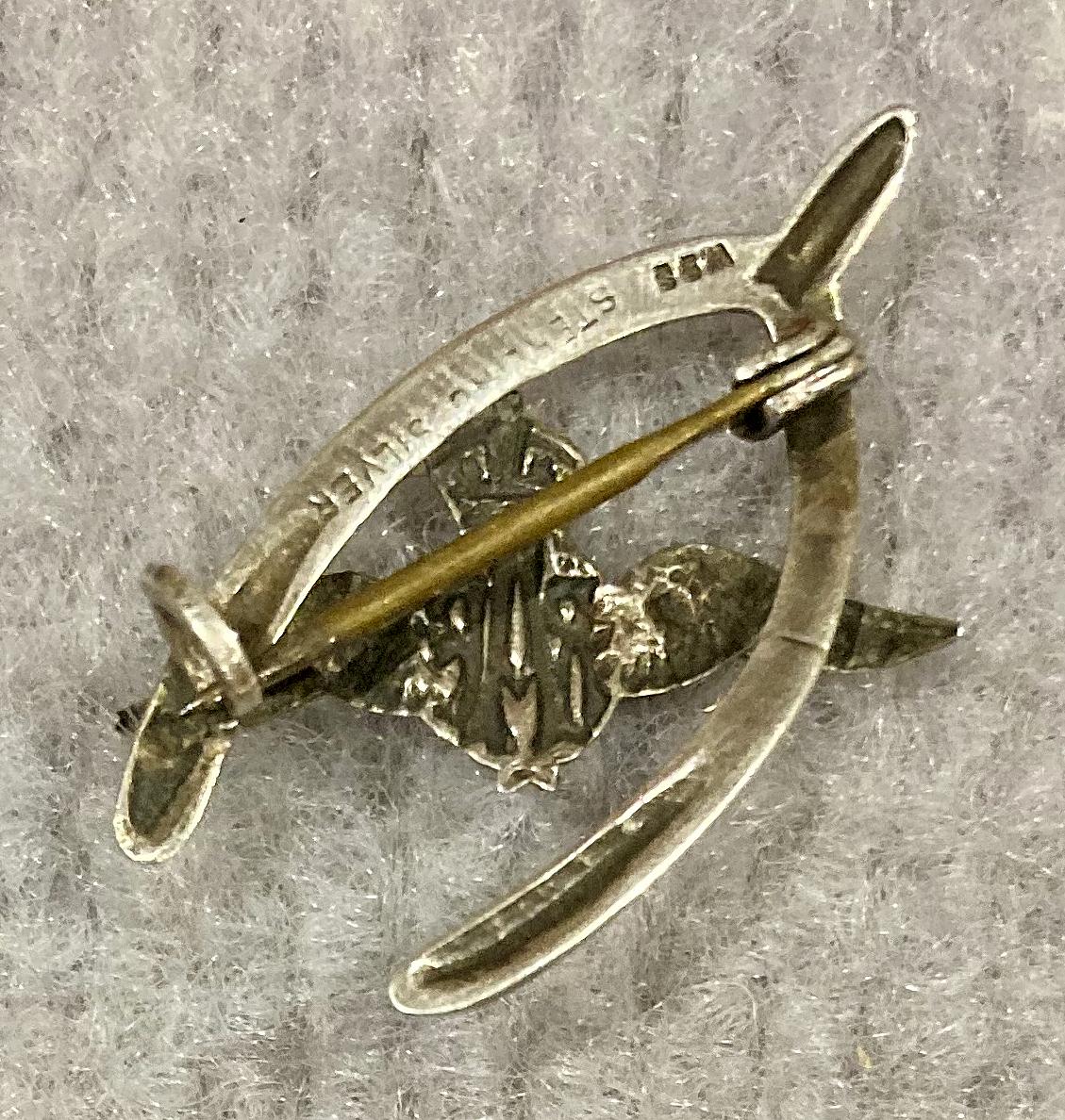 Reverse of Royal Air Force sterling silver sweetheart brooch in form of wishbone - pin closed