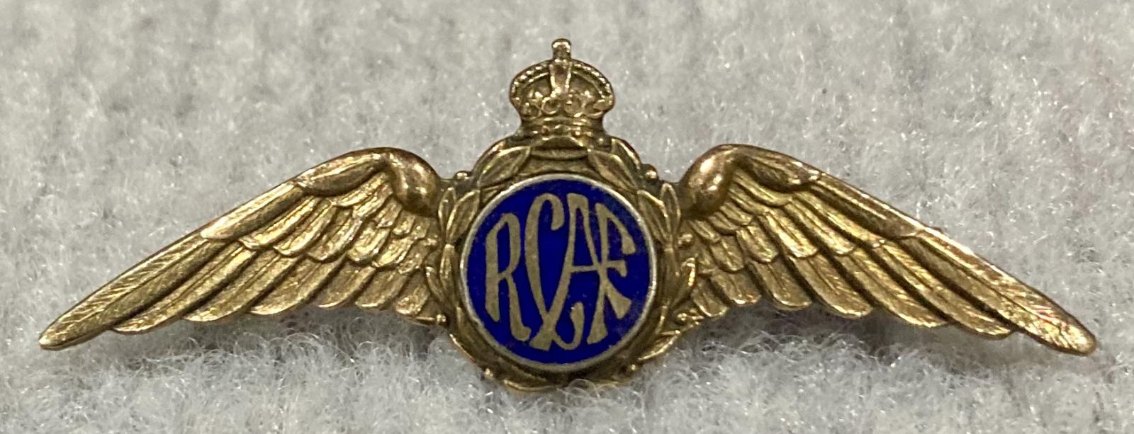 Royal Canadian Air Force gold filled and enamel sweetheart brooch 