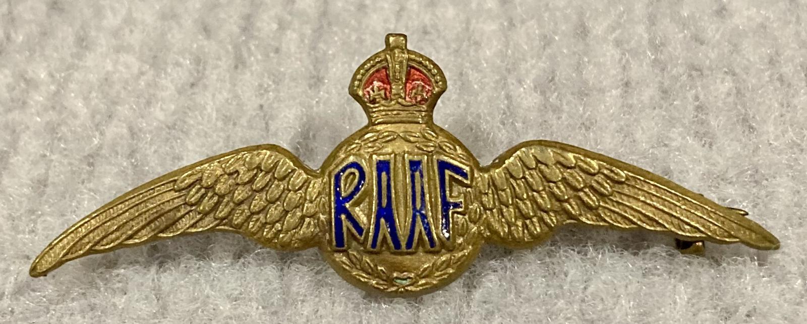 Royal Australian Air Force gold tone and enamel sweetheart brooch