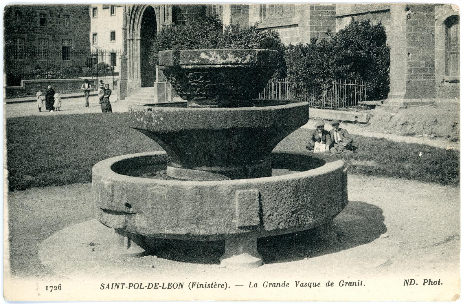First World War Postcard ‘Saint-Pol-de-Leon –La Grande Vasque de Granit’ sent from Pte. Edward Charles MOUCHEMORE, 6351