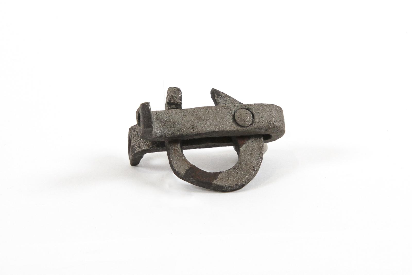 gate latch side view