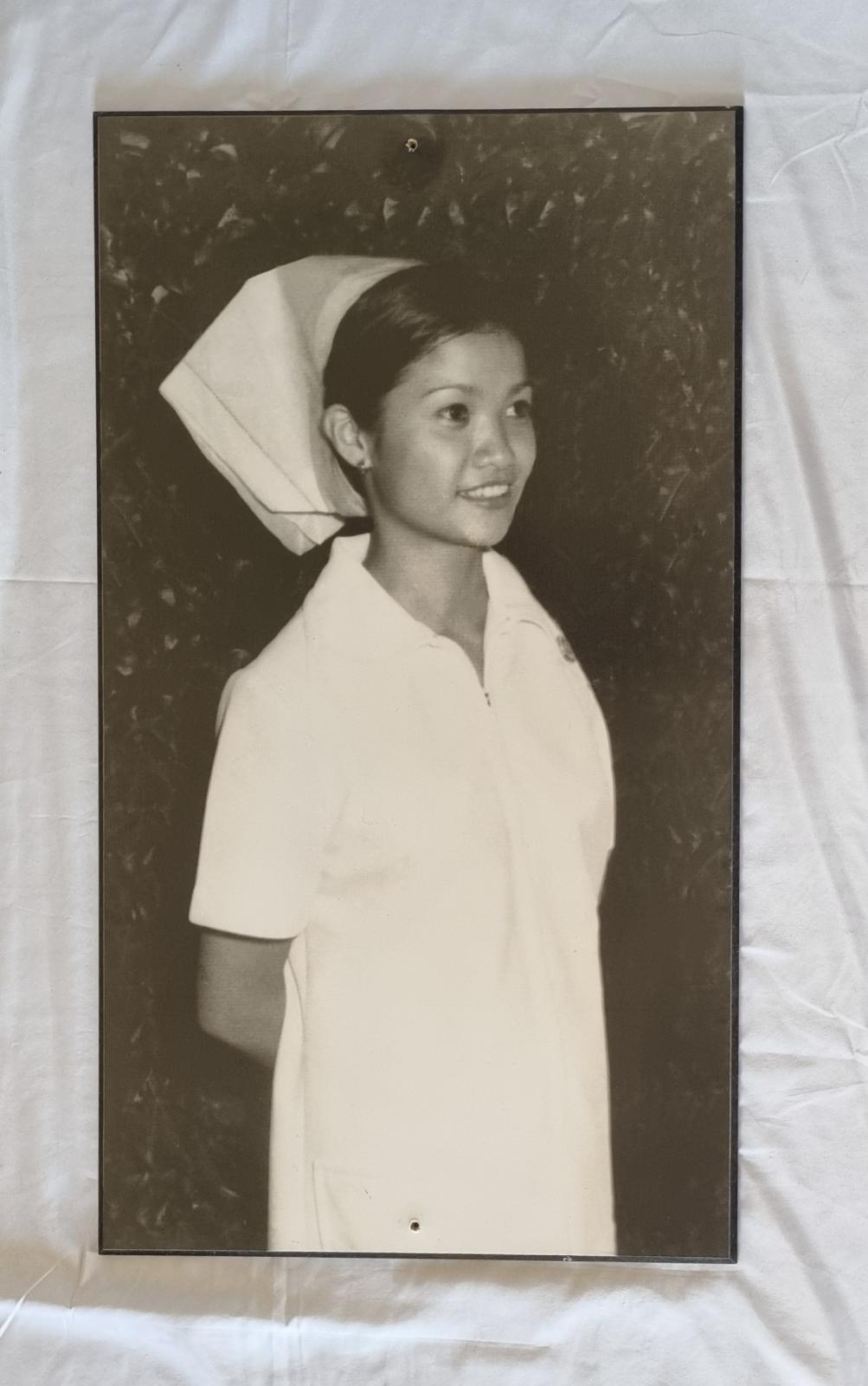 26-382.1 Large Black and White portrait of Gloria Medrana photo with background. 