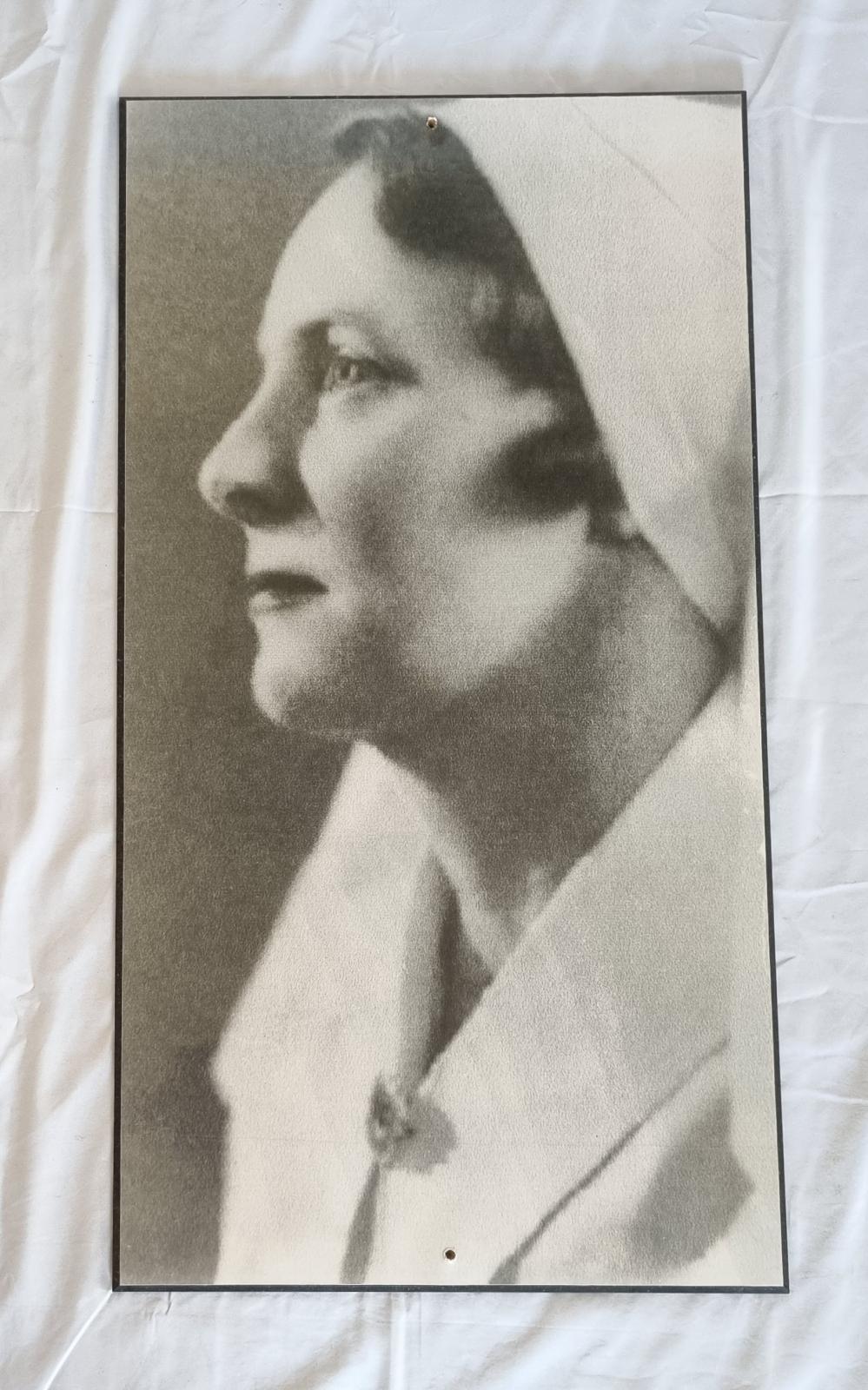 26-383.1 Large Black and White portrait of Irene O' Meara (nee Digney) photo with background. 