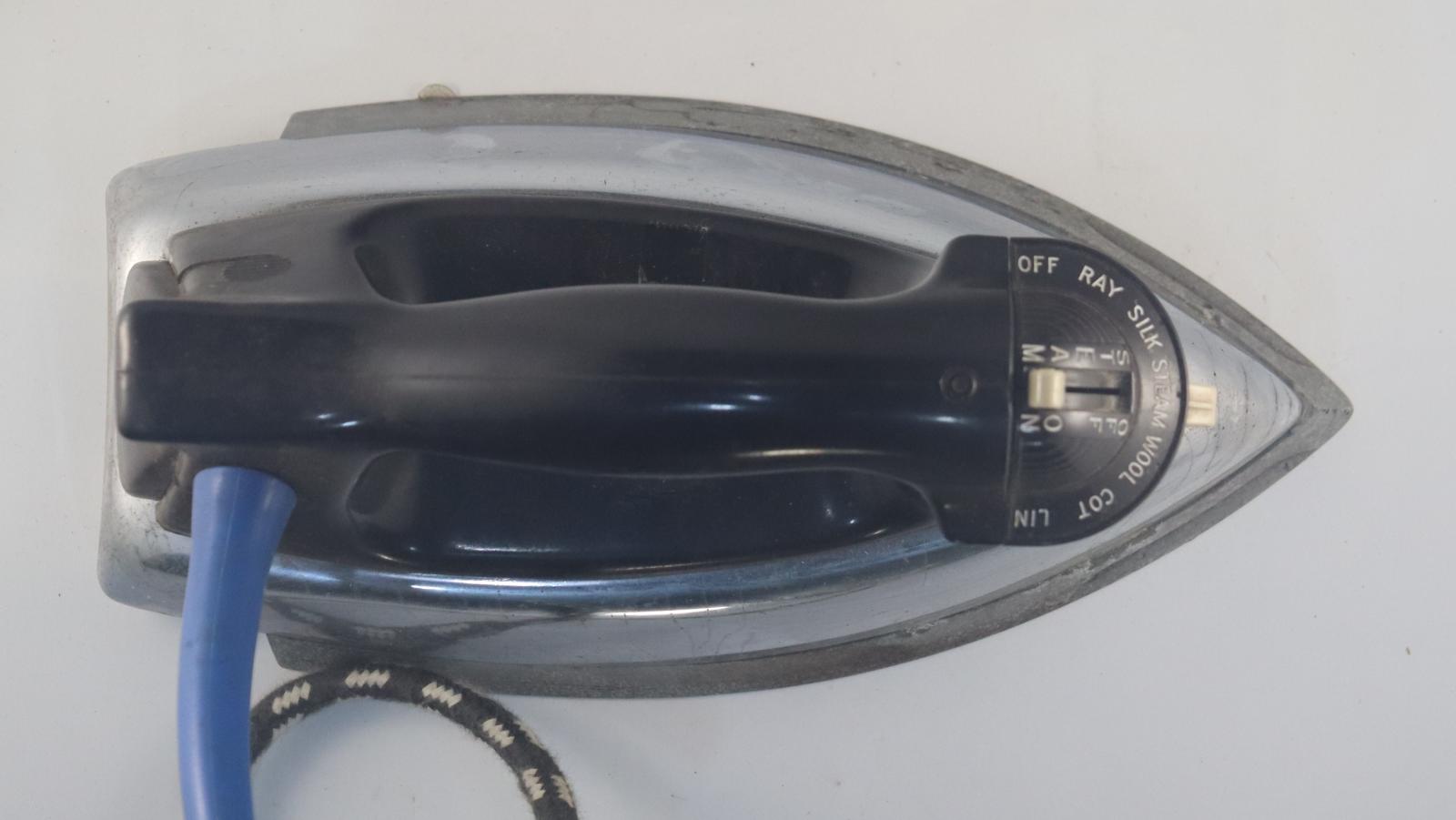 Top view of Electric Steam Iron