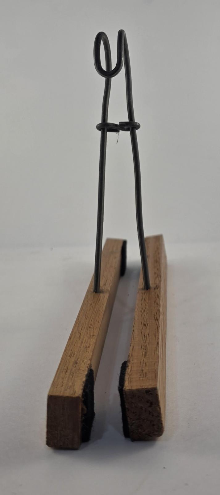 Coat hanger open