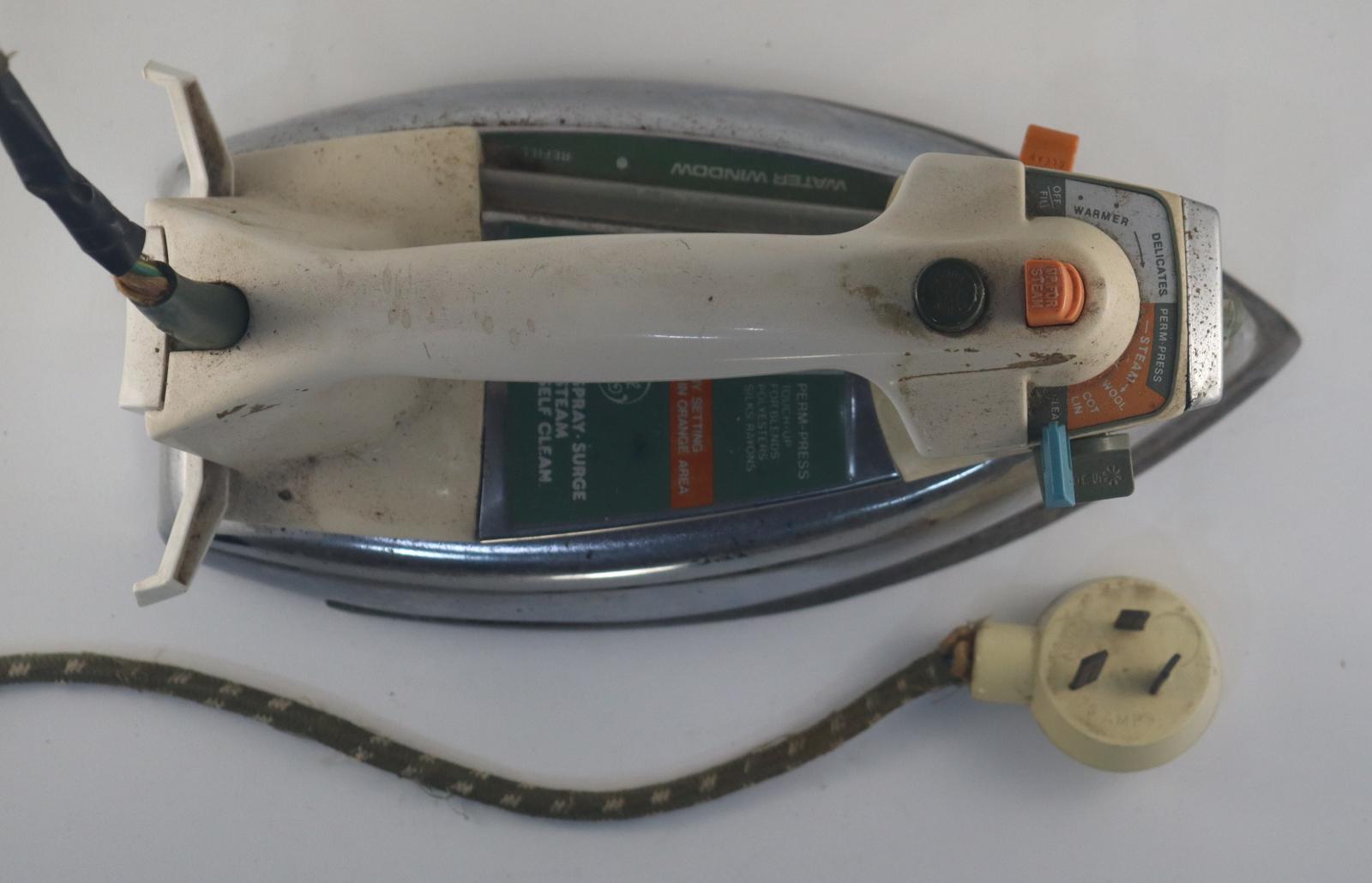 Top view of Self Clean Steam Iron