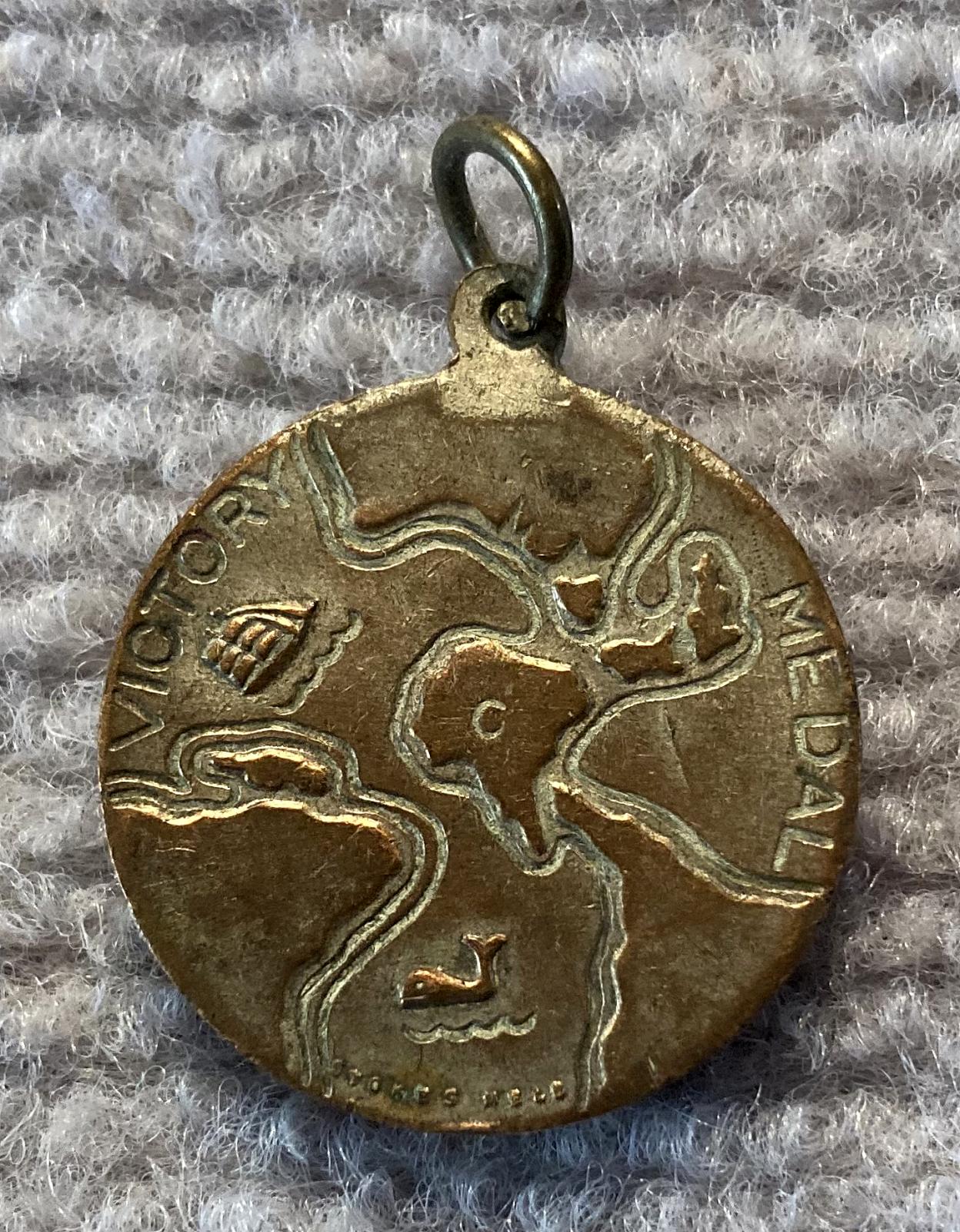 Reverse of 1945 Commemorative Victory Medal - bronze