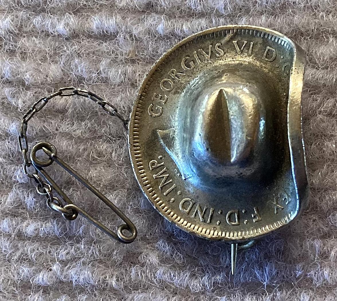 Silvered 1943 Australian Penny slouch hat sweetheart brooch 