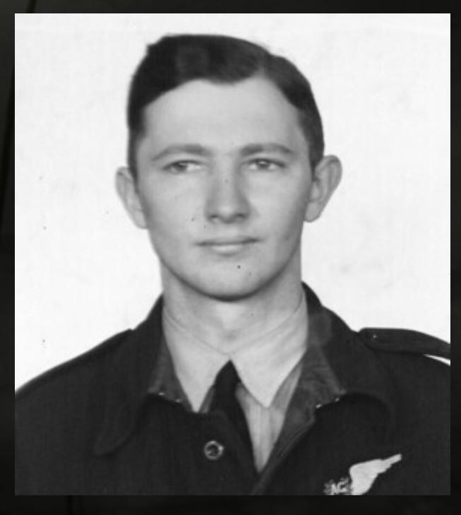 B&W photo of Thomas Lofthouse (uniform)