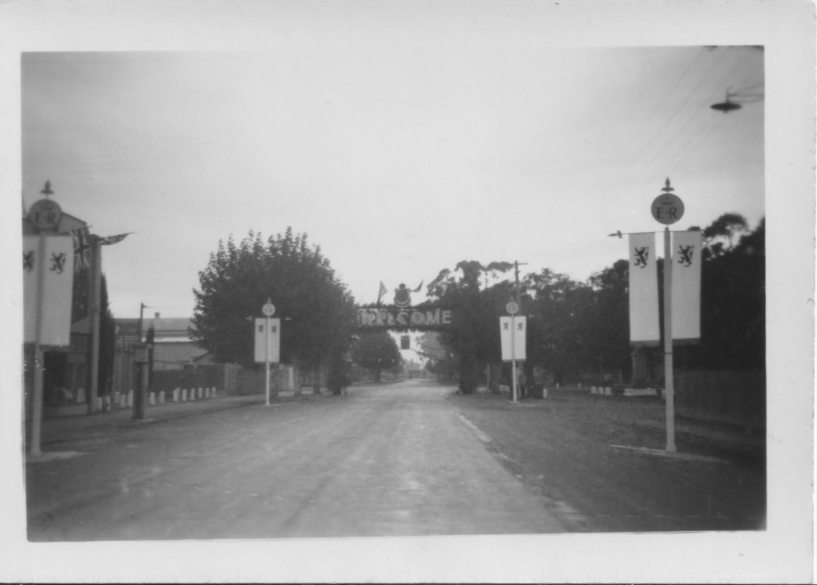 Banner- Queen Visit 1954