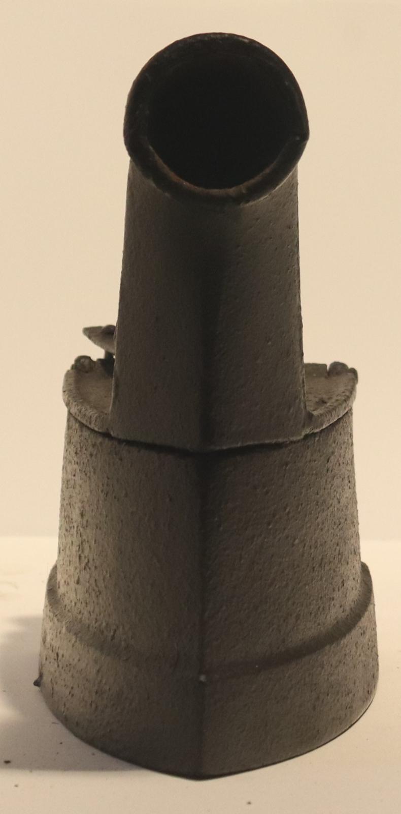 Front view of Box Iron