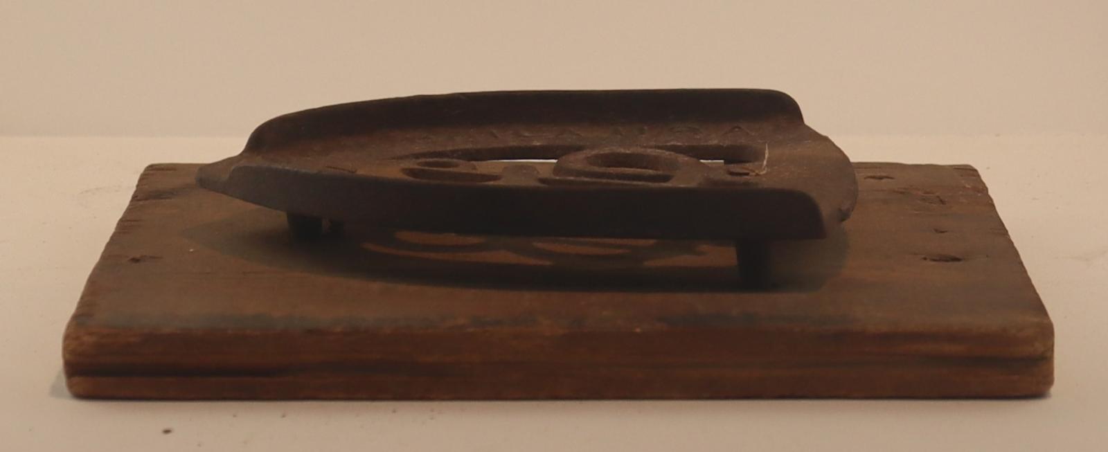 Side view of Iron Stand
