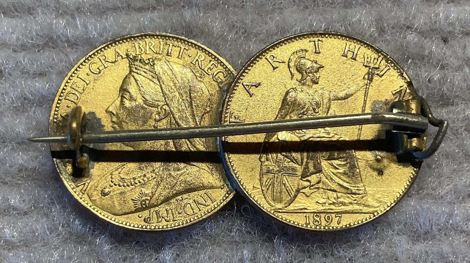 Reverse of sweetheart brooch made from gilded and decorated 1897 farthings