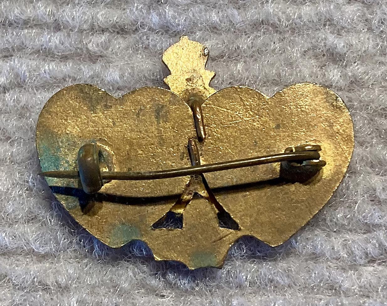 Reverse of WWI era Labour Corps Mizpah sweetheart brooch