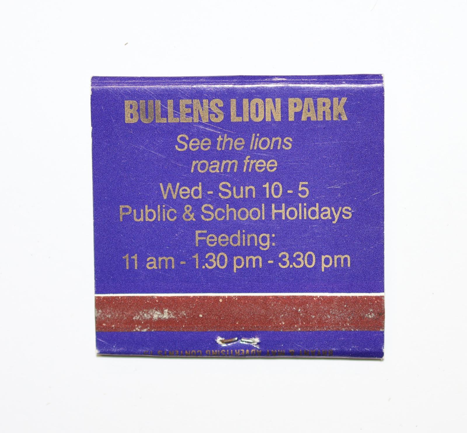 The back of the matchbook has a brown igniting panel. 