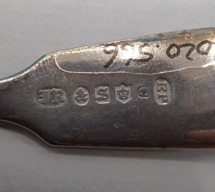 markings on teaspoons