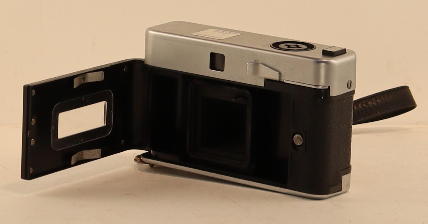 Open back view of Hanimex Loadmatic 150 Camera