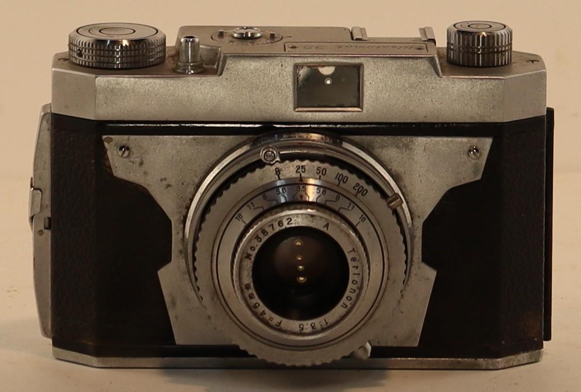 Front view of Westamat 35 Camera