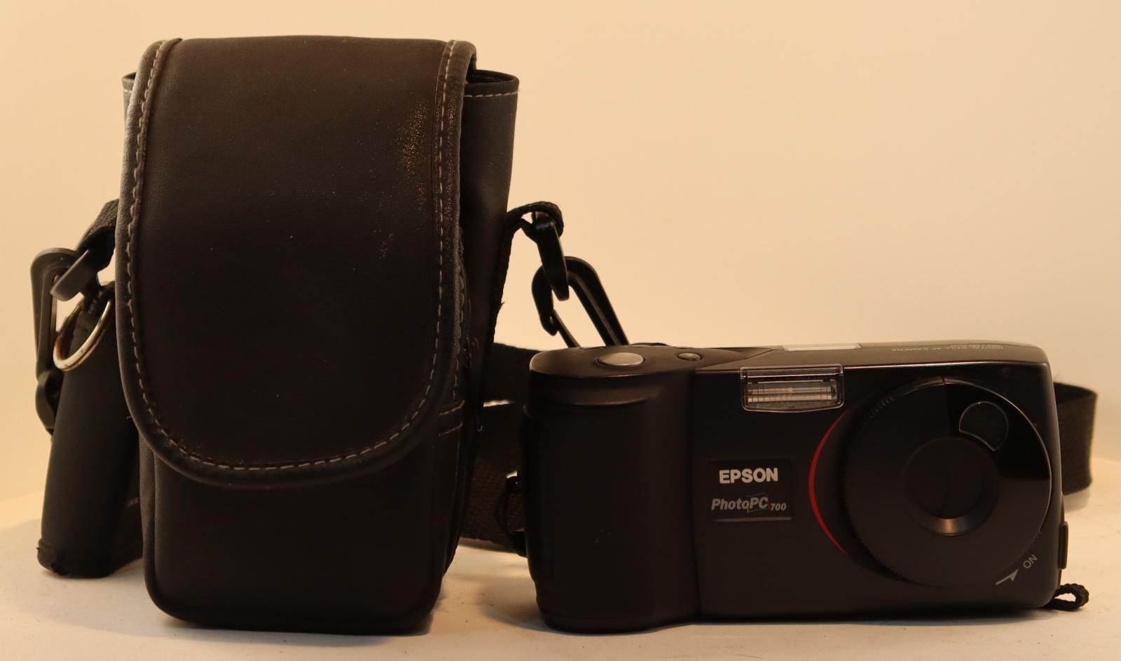Front view of Epson Photo PC 700 Camera and Case