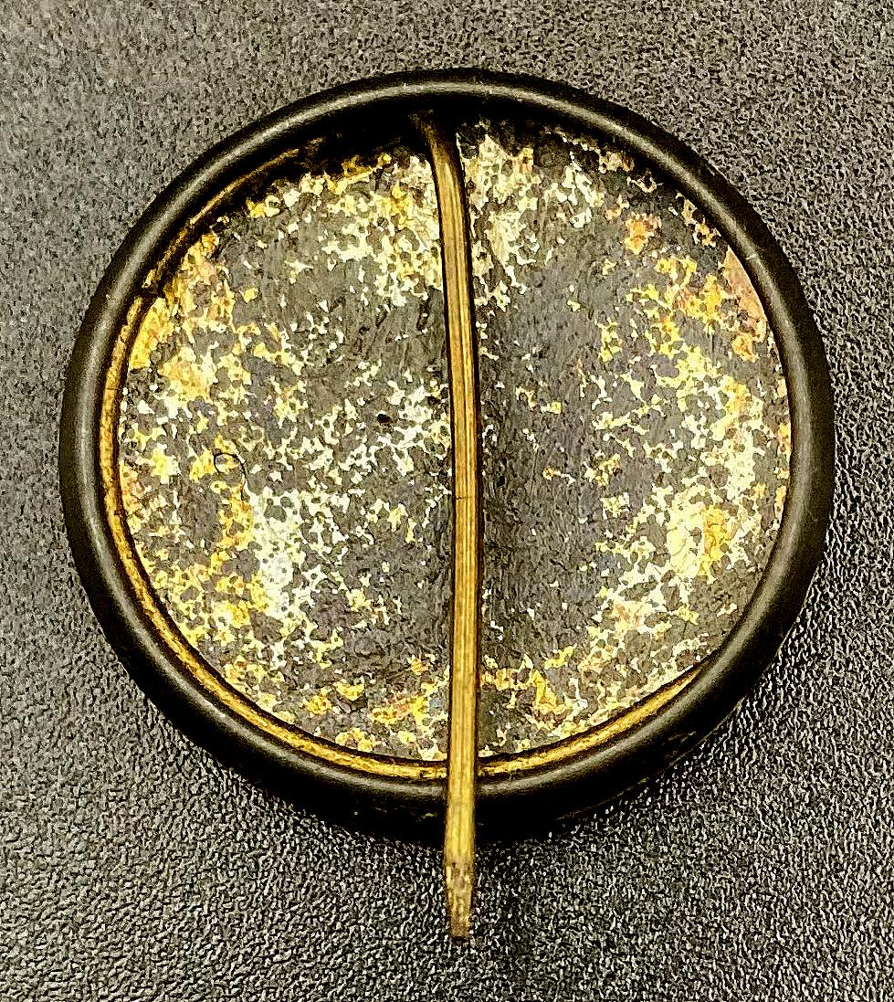 Reverse of Food for Britain fundraising button - 1/-