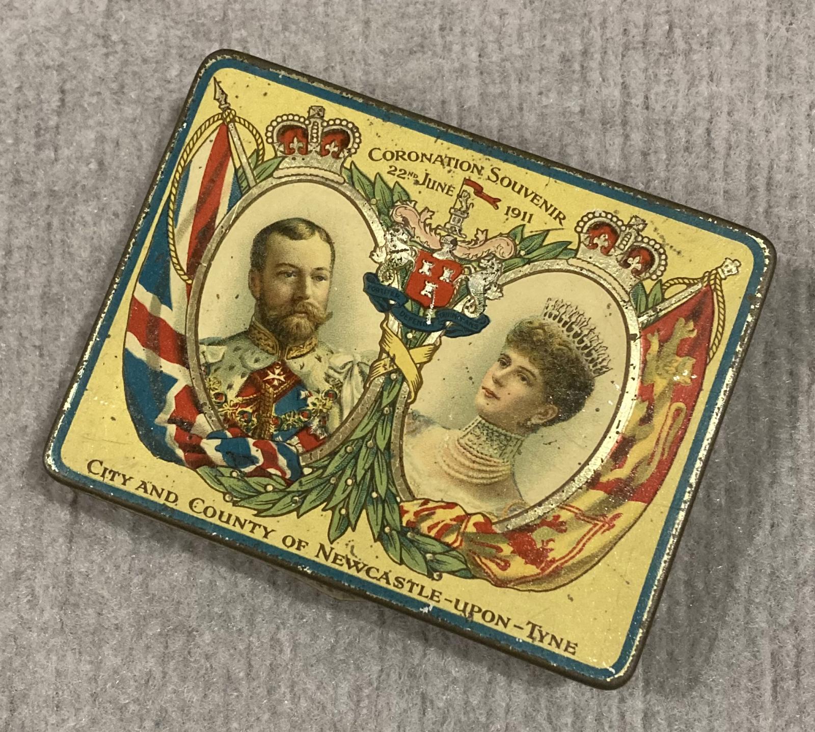 Other angled view of souvenir chocolate tin - Coronation of King George V and Queen Mary (1911)
