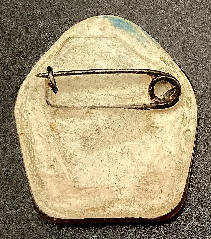 Reverse of Royal Australian Navy sweetheart brooch