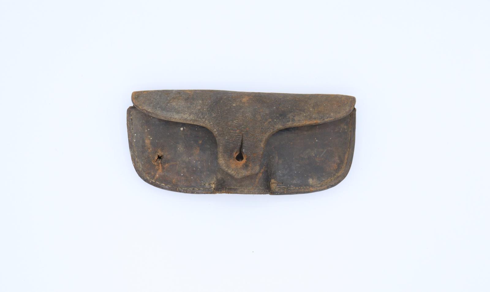 Rectangle leather pouch