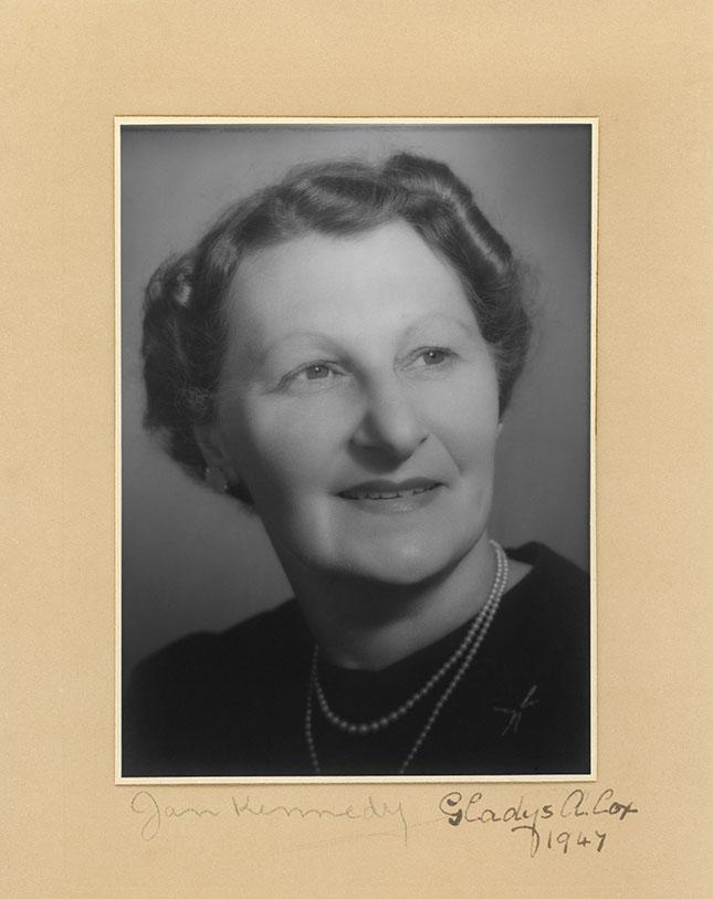 Gladys A Cox