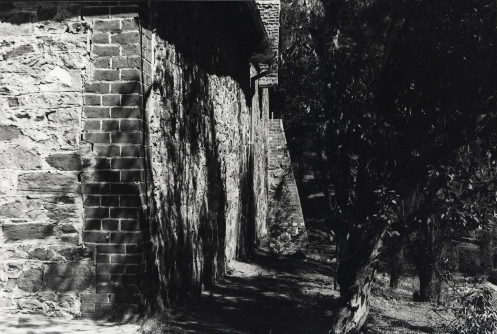 Newcastle Gaol stone wall, exterior