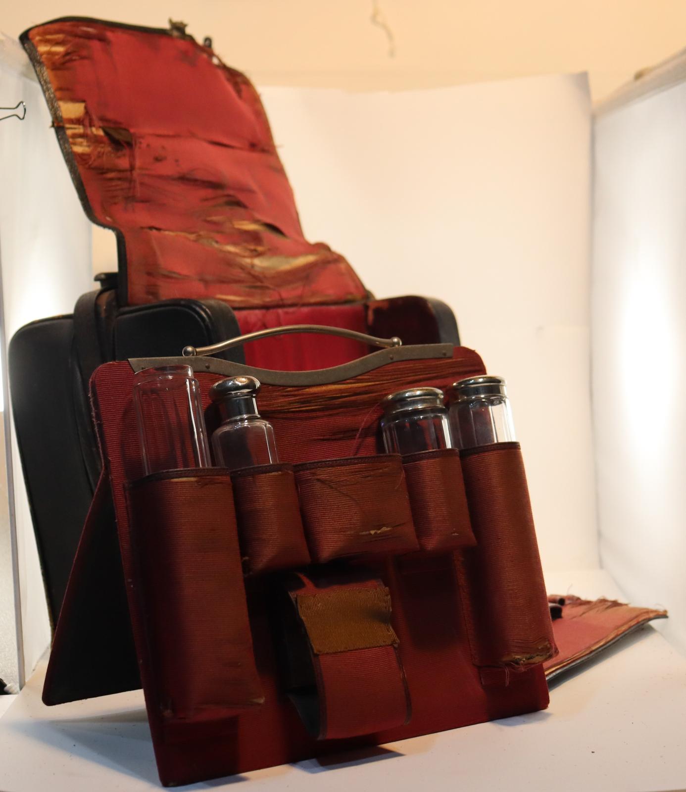Open front view of Travelling Bag with Containers