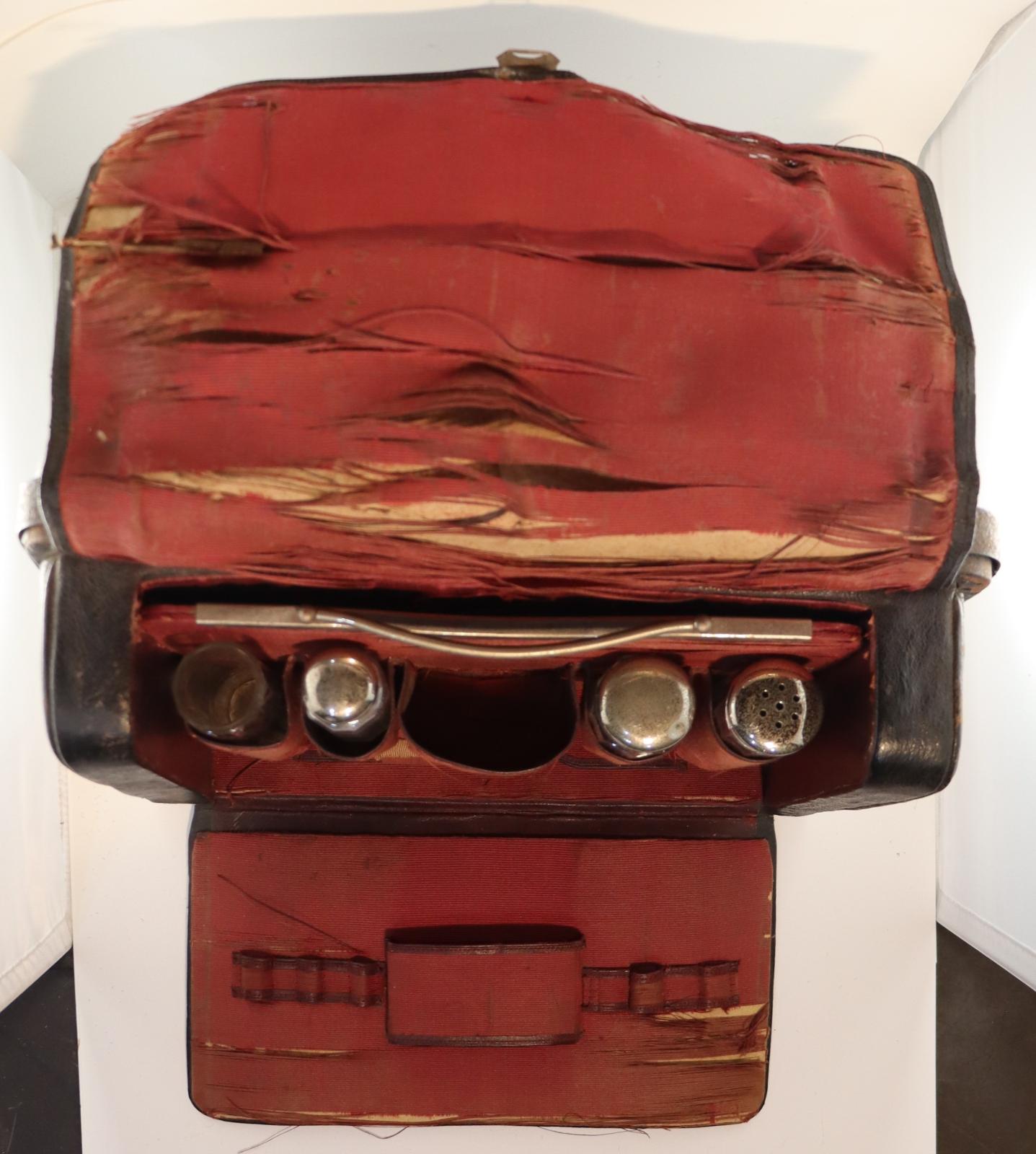 Open front top view of Travelling Bag