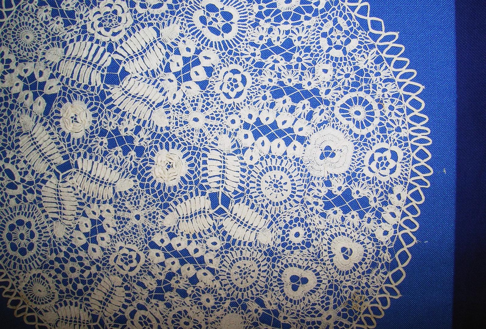 Irish Crochet mat closeup