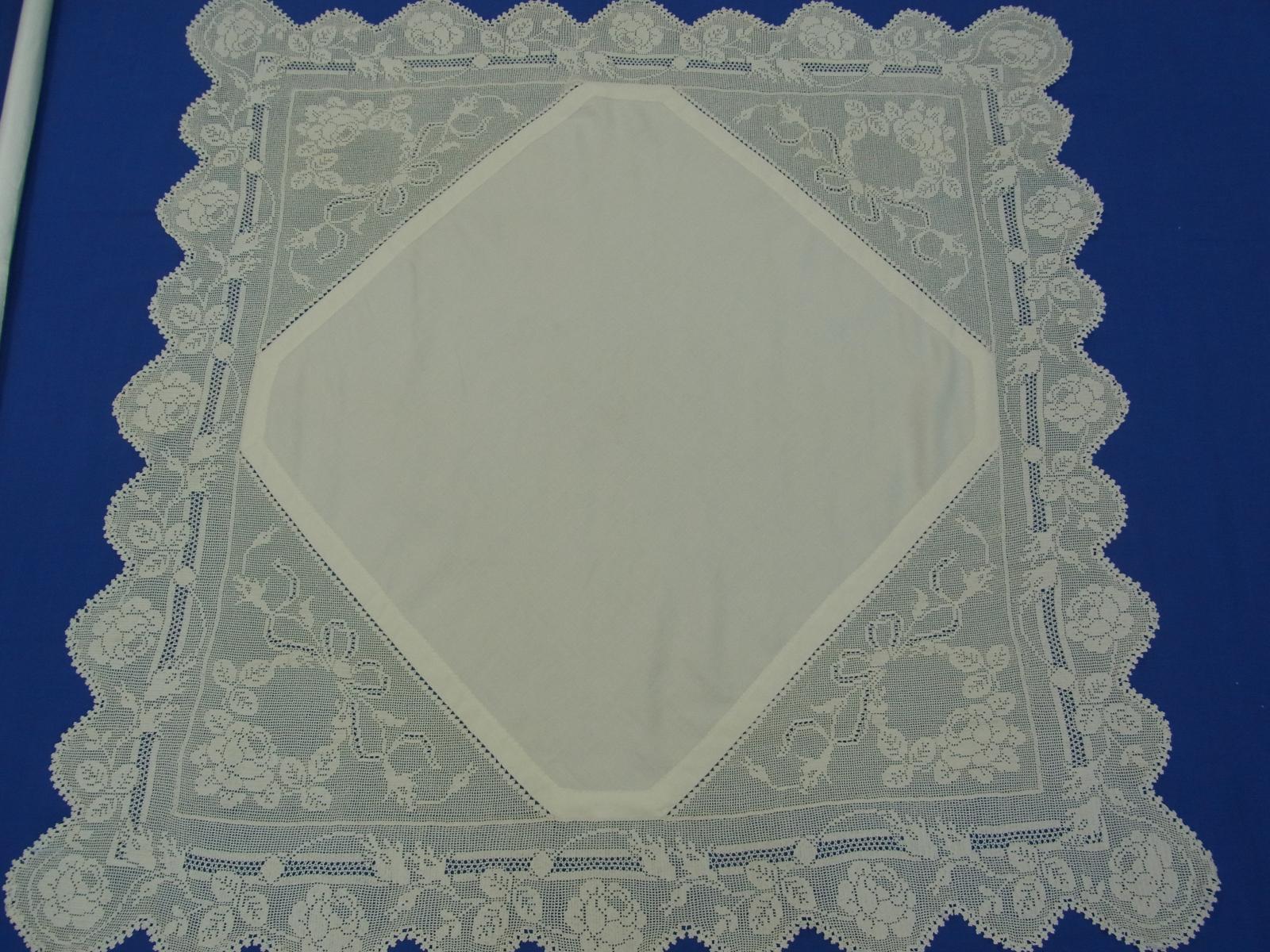 Filet crochet tea cloth